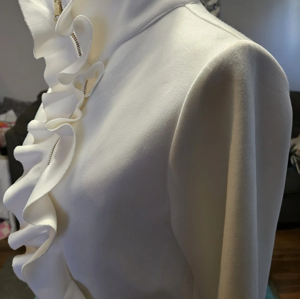 Gracia Ivory Ruffled Zip-Up Jacket - Picture 5 of 7